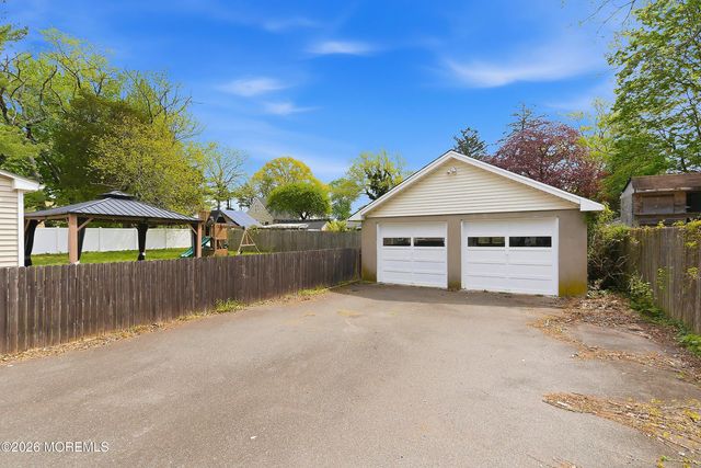 308 Longfellow Avenue, Toms River, NJ 08753