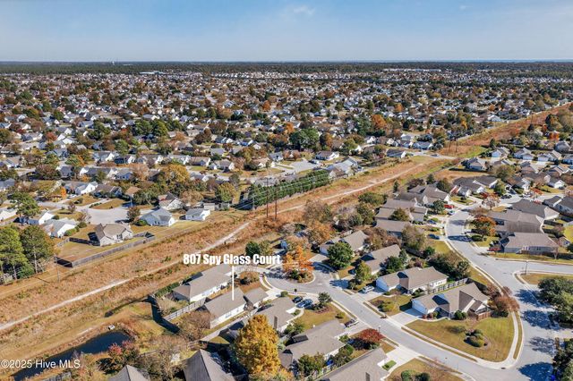 807 Spy Glass Court, Wilmington, NC 28411