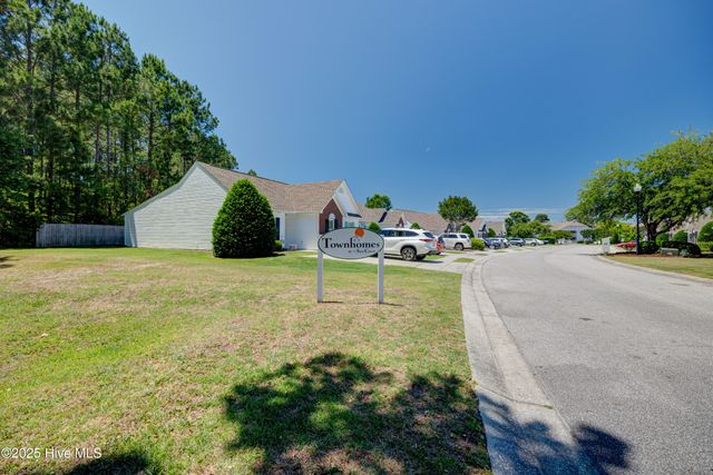 807 Spy Glass Court, Wilmington, NC 28411