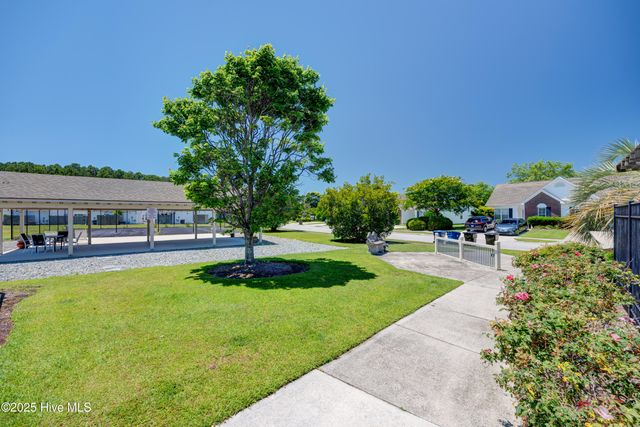 807 Spy Glass Court, Wilmington, NC 28411