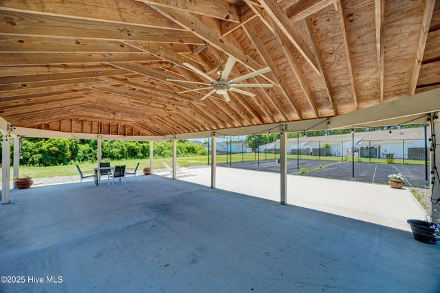 807 Spy Glass Court, Wilmington, NC 28411