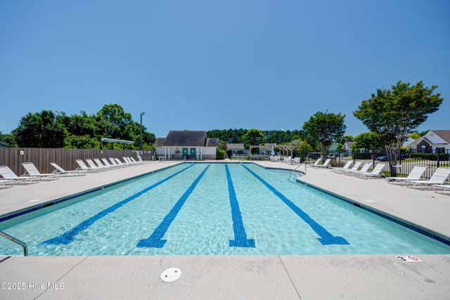 807 Spy Glass Court, Wilmington, NC 28411