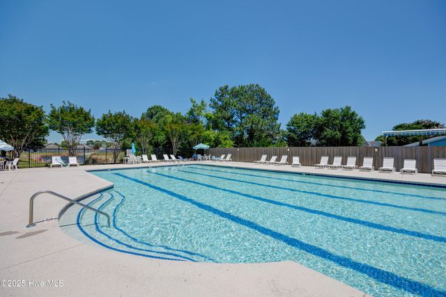 807 Spy Glass Court, Wilmington, NC 28411