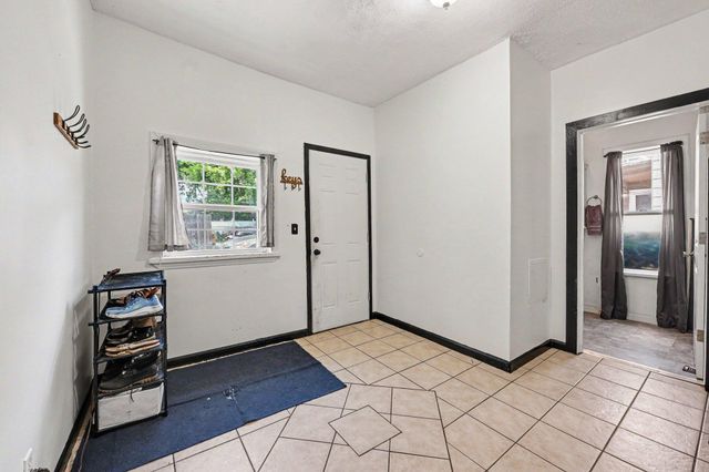 1024 Cooper Street, Jackson, MI 49202