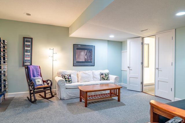 2814 S St Remy Circle, Bloomington, IN 47401