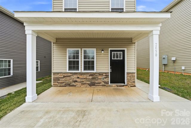 2650 14th Street NE, Hickory, NC 28601