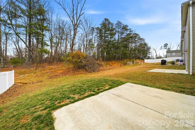 2650 14th Street NE, Hickory, NC 28601