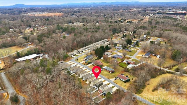 2650 14th Street NE, Hickory, NC 28601