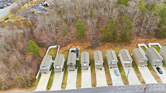 2650 14th Street NE, Hickory, NC 28601