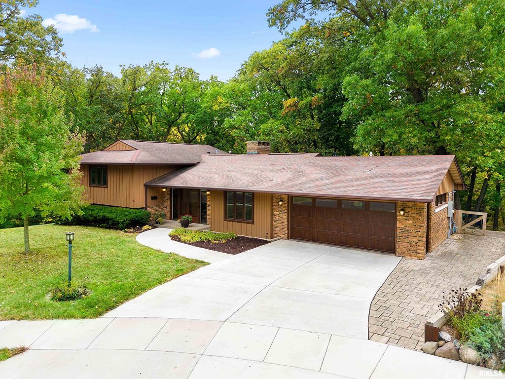 6619 N BROOKWOOD Lane, Peoria, IL 61614