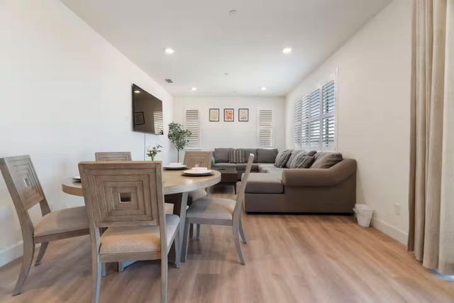 10433 Cello Way, Elk Grove, CA 95757