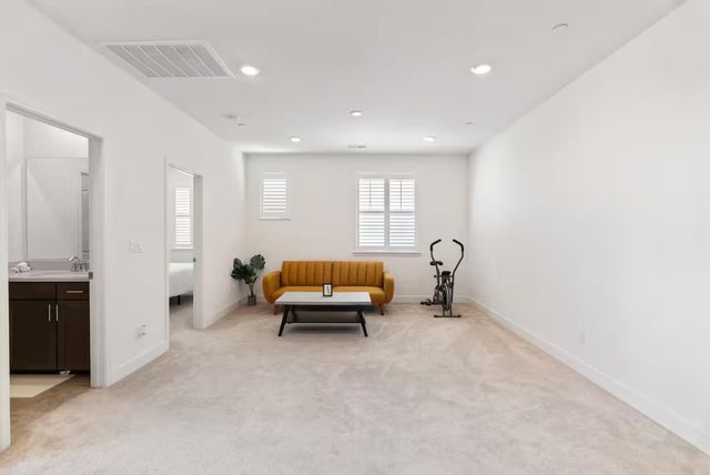 10433 Cello Way, Elk Grove, CA 95757