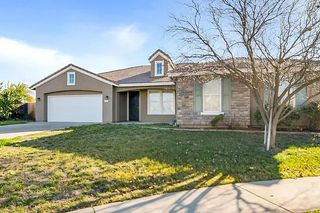 1203 Drakes Bar Ct, Plumas Lake, CA 95961