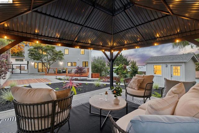 15 Jessen Ct, Kensington, CA 94707