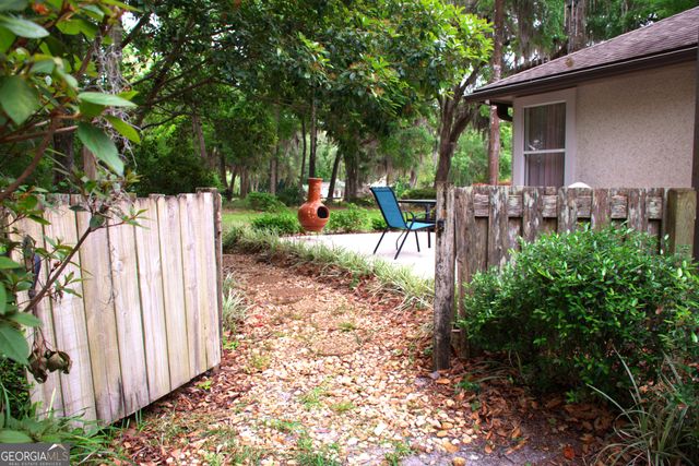 71 Sadler Cove Drive, Woodbine, GA 31569