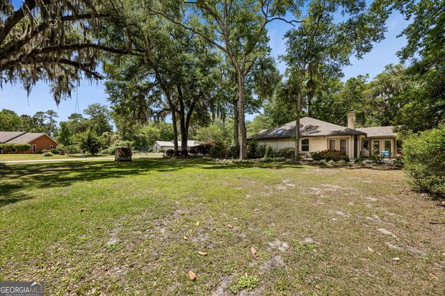 71 Sadler Cove Drive, Woodbine, GA 31569