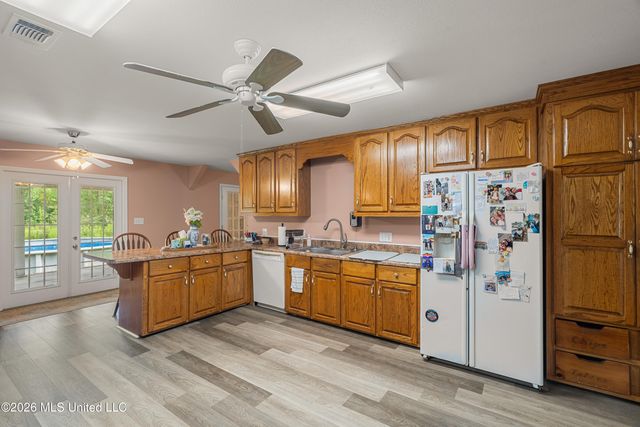 28 J D Aultman Road, Sumrall, MS 39482