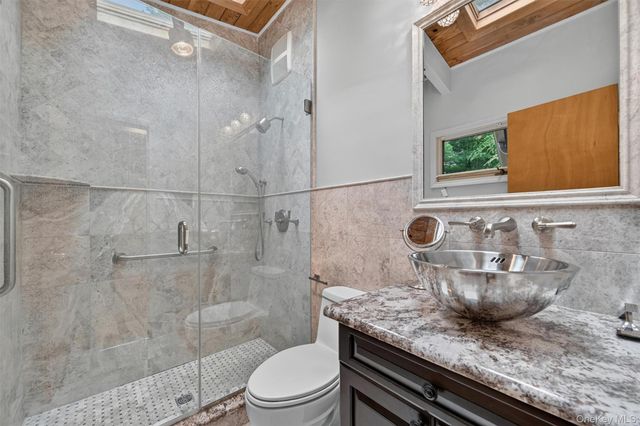 2 Catalina Court, Suffern, NY 10901