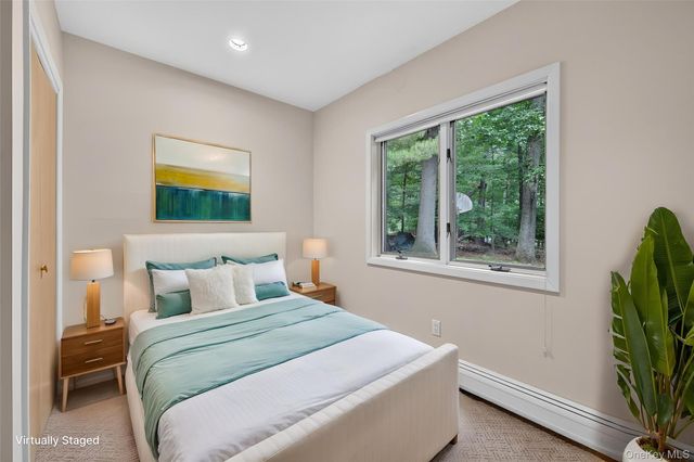 2 Catalina Court, Suffern, NY 10901