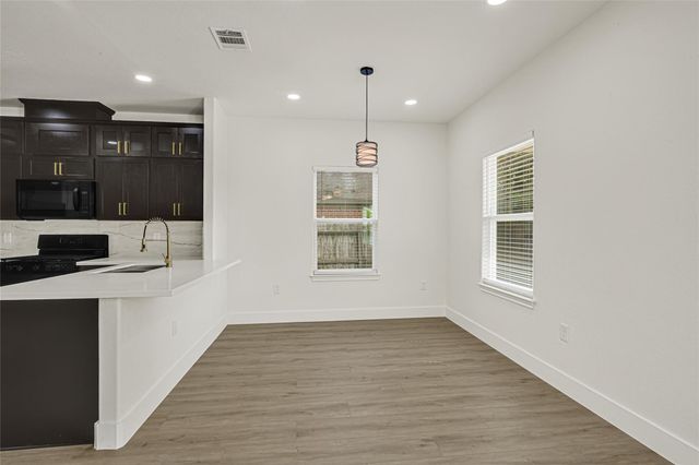 6728 Stearns Street, Houston, TX 77021