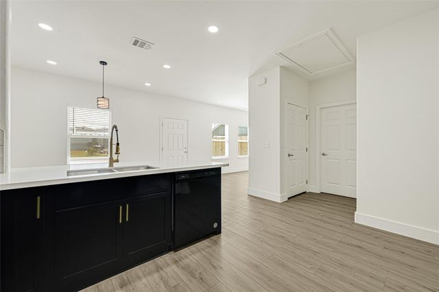 6728 Stearns Street, Houston, TX 77021