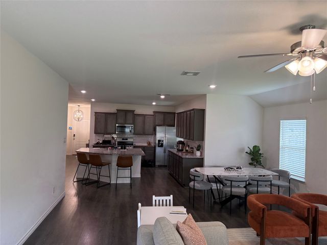 1602 Maple Ridge Drive, Princeton, TX 75407
