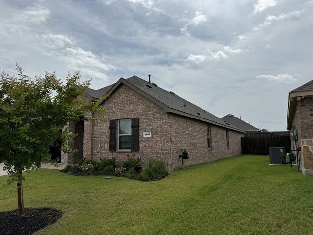 1602 Maple Ridge Drive, Princeton, TX 75407