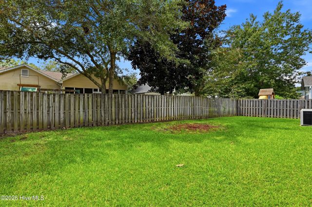 8592 SE Orchard Loop Road NE, Leland, NC 28451