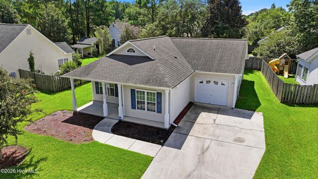 8592 SE Orchard Loop Road NE, Leland, NC 28451