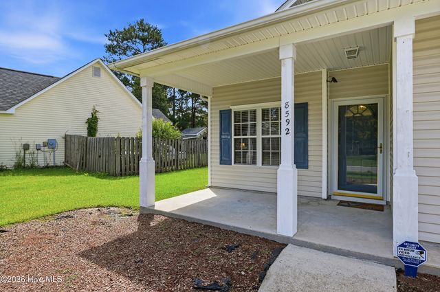 8592 SE Orchard Loop Road NE, Leland, NC 28451