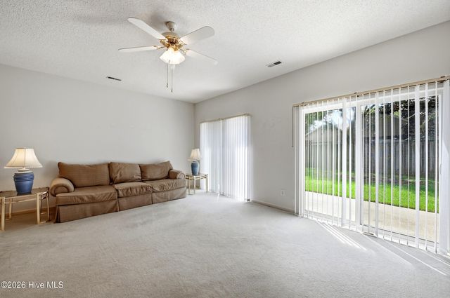 8592 SE Orchard Loop Road NE, Leland, NC 28451