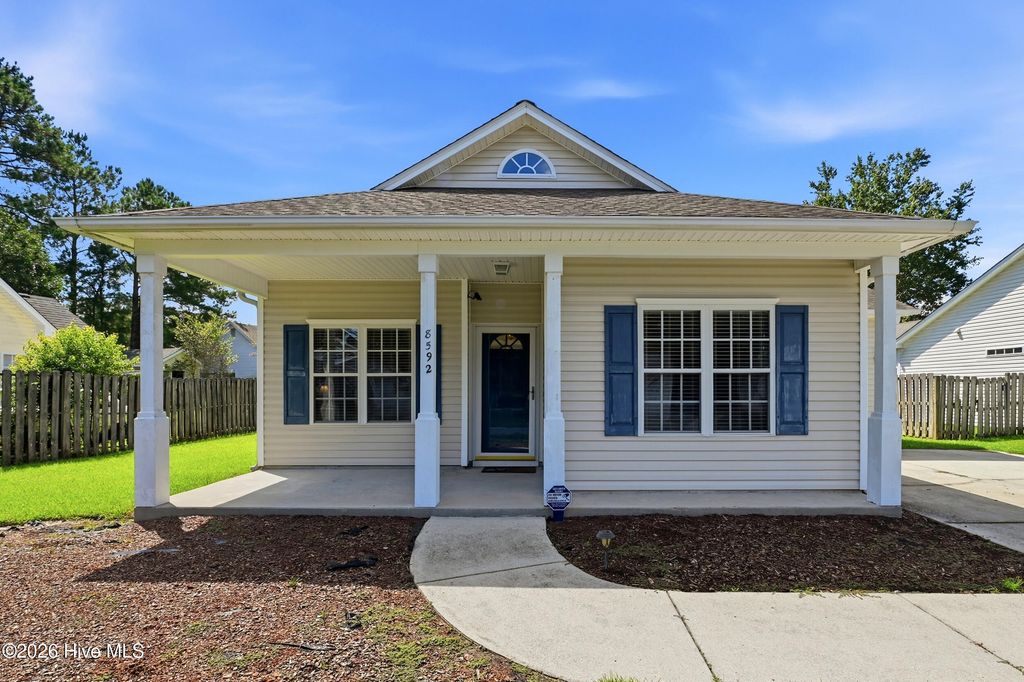 8592 SE Orchard Loop Road NE, Leland, NC 28451