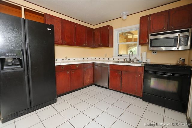 201 Virginia Court, New Albany, IN 47150