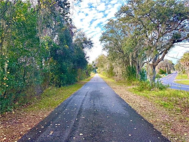 475 Landing Boulevard, Inverness, FL 34450