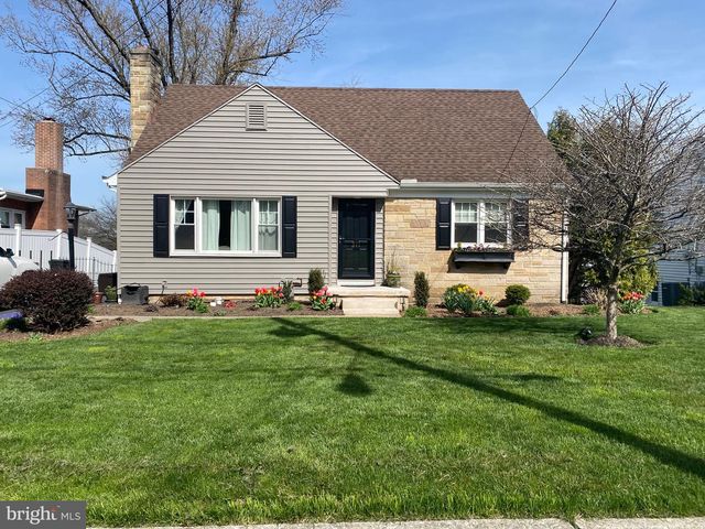 311 LEMON ST, Elizabethtown, PA 17022