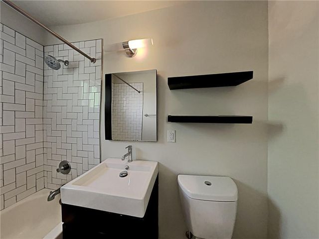 880 N Highland Avenue NE B4, Atlanta, GA 30306