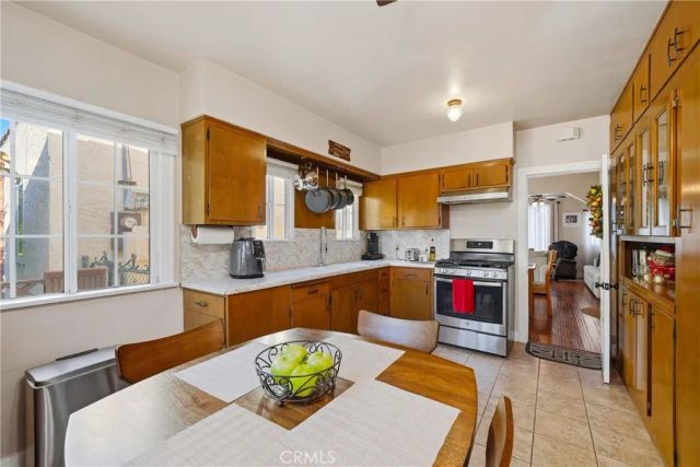 3117 Saturn Avenue, Huntington Park, CA 90255