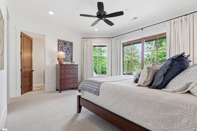 147 S Edgewater Drive, Sunset, SC 29685