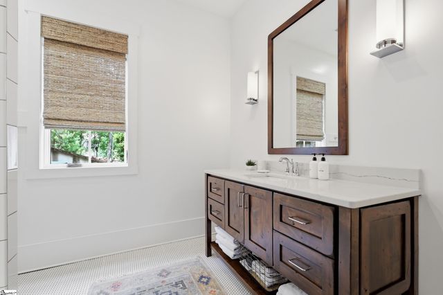 147 S Edgewater Drive, Sunset, SC 29685