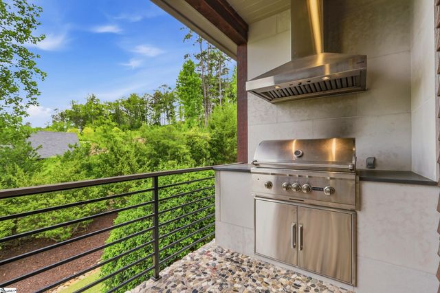147 S Edgewater Drive, Sunset, SC 29685