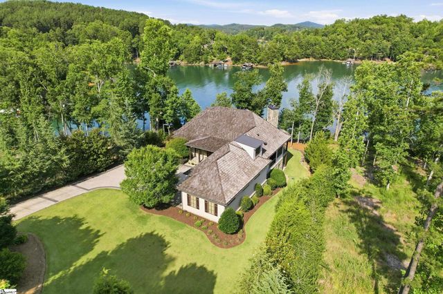 147 S Edgewater Drive, Sunset, SC 29685