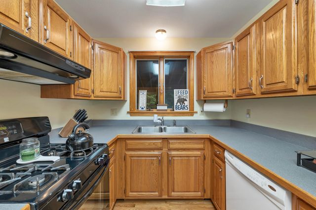 62 Spitzen Street, Moultonborough, NH 03254