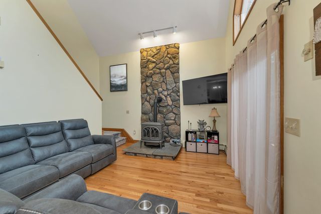62 Spitzen Street, Moultonborough, NH 03254