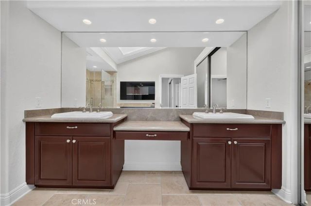 446 E Bougainvillea Lane, Glendora, CA 91741