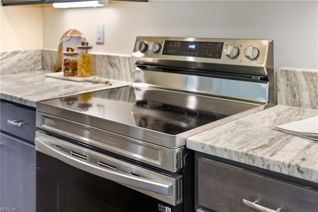 122 Morrison AVE, Virginia Beach, VA 23454