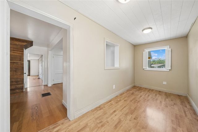 512 5TH STREET, Rostraver, PA 15087