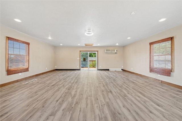 512 5TH STREET, Rostraver, PA 15087