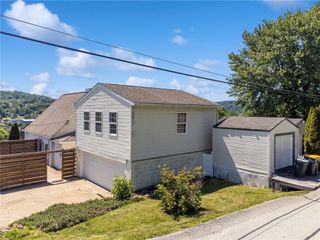 512 5TH STREET, Rostraver, PA 15087