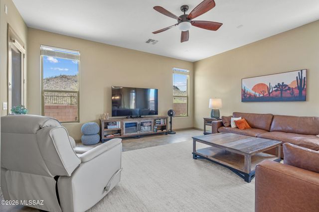 9670 N Saguaro Breeze Way, Marana, AZ 85653