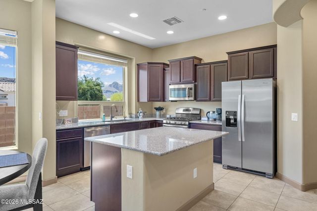 9670 N Saguaro Breeze Way, Marana, AZ 85653